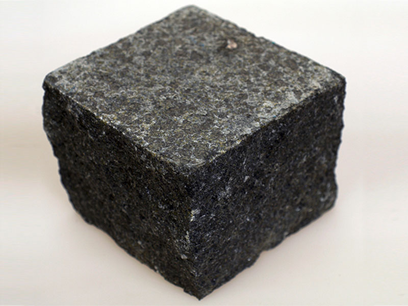06-Pflaster-Basalt-Spaltgrau
