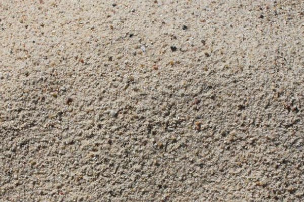 Impressionen-Rindenmulch-Erde-Sand-Splitt