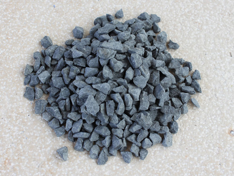 02-Basalt-Splitt
